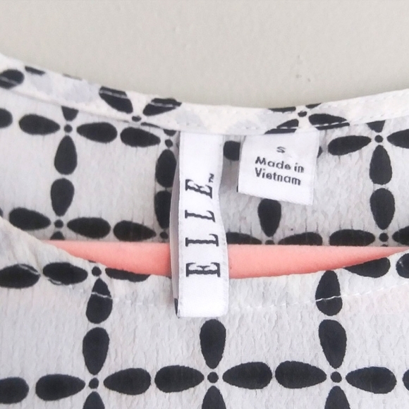 Elle Bell Sleeve Black & White Blouse - Picture 3 of 3